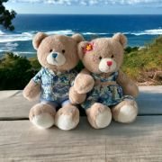 Bicho de pelúcia Urso Marrom Hawaii Azul - Imagem 4